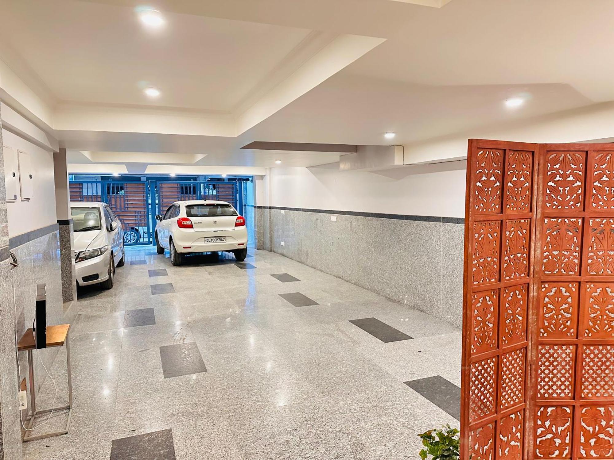 Hotel Gianmala Residency South Extension Near Aiims Delhi New Delhi Exterior photo