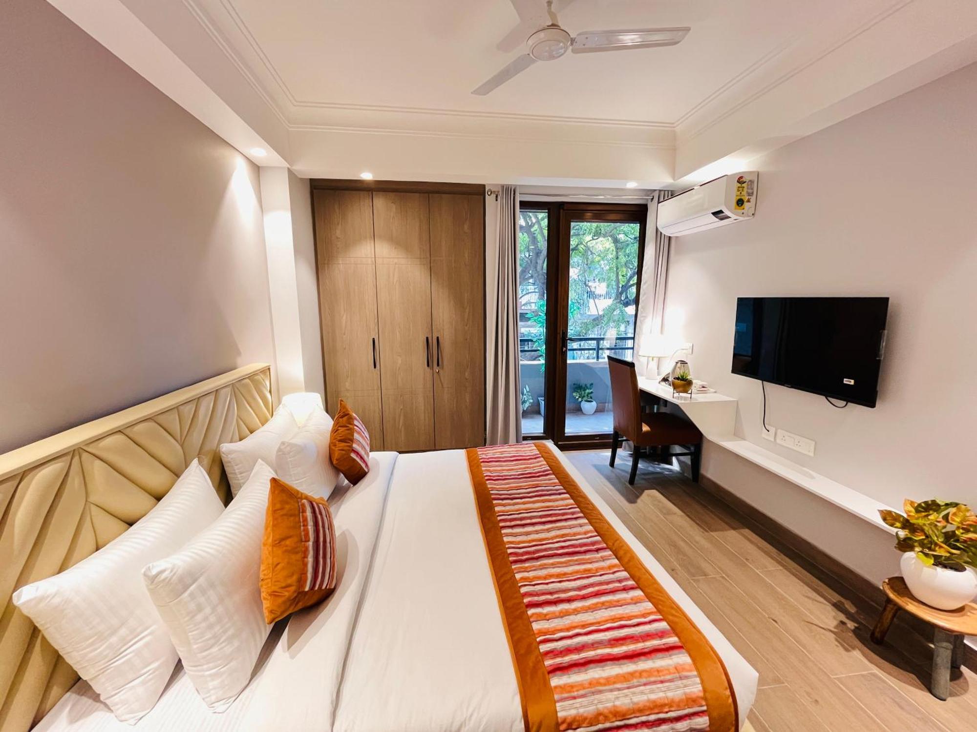 Hotel Gianmala Residency South Extension Near Aiims Delhi New Delhi Exterior photo